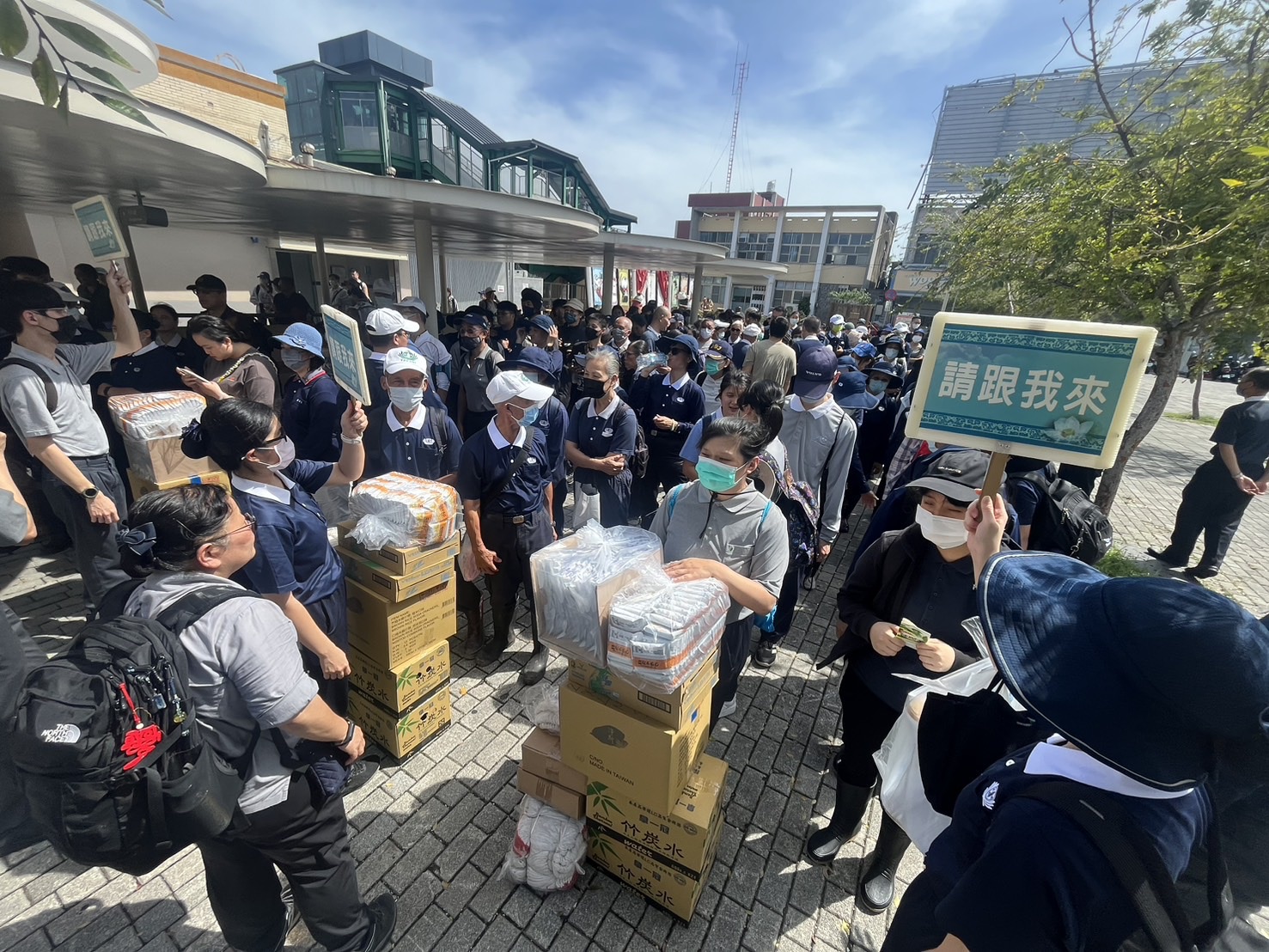慈濟7月12日動員志工前往嘉義校園協助災後復原，圖為中正大學。(圖為慈濟基金會提供)