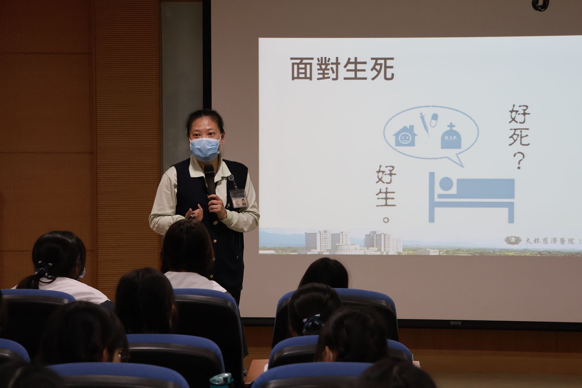 心蓮病房程裕藍護理長分享「如果，沒有如果」珍惜每個當下。