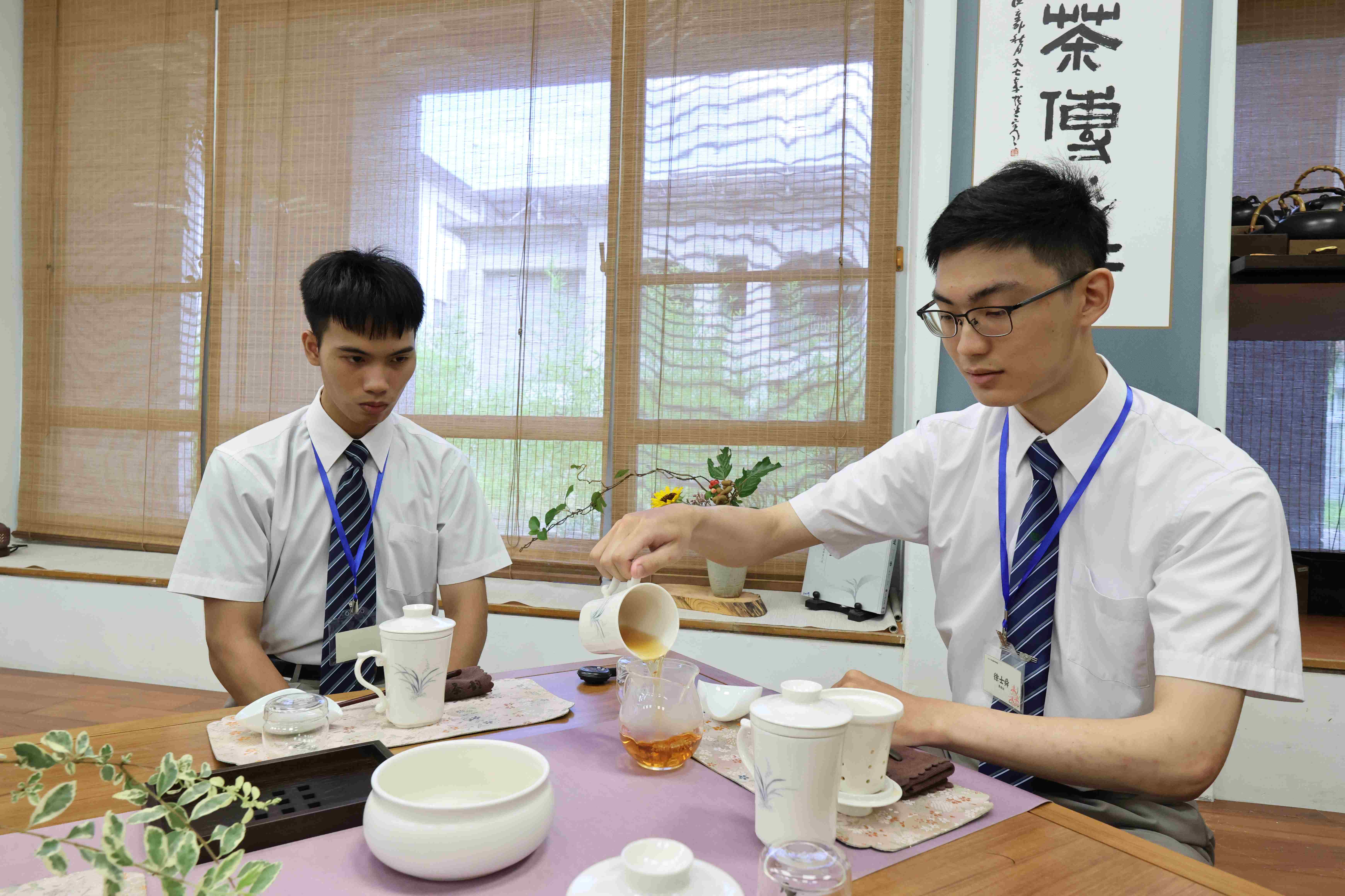 課程氛圍讓學生沉浸其中，完全忘了滑手機