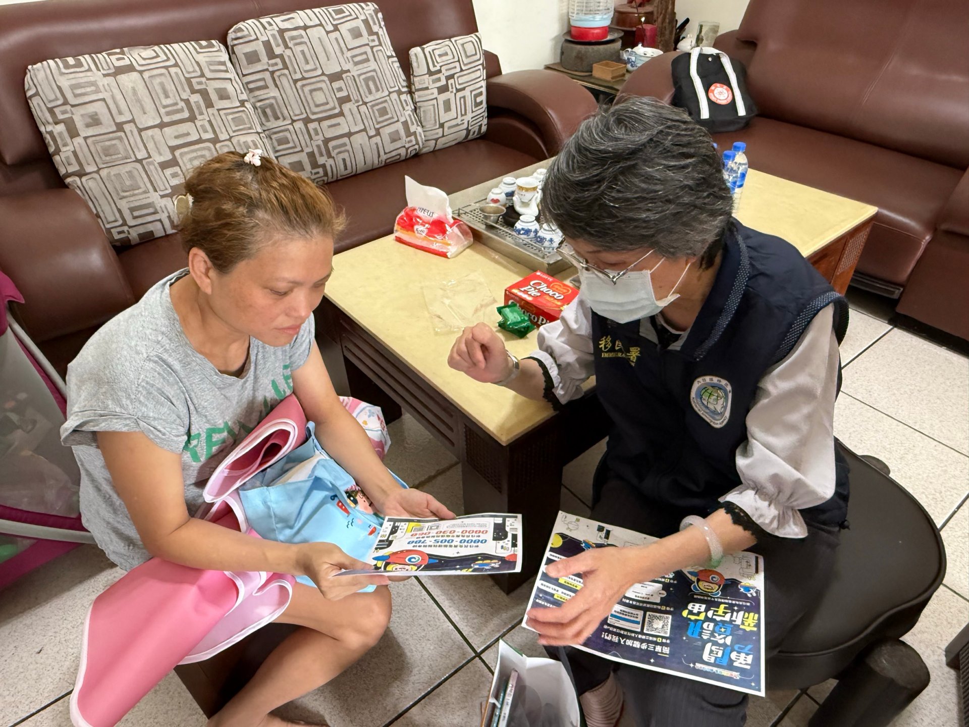 宣傳新住民免費租借筆電或平板服務，以及市政府各項社會福利資源
