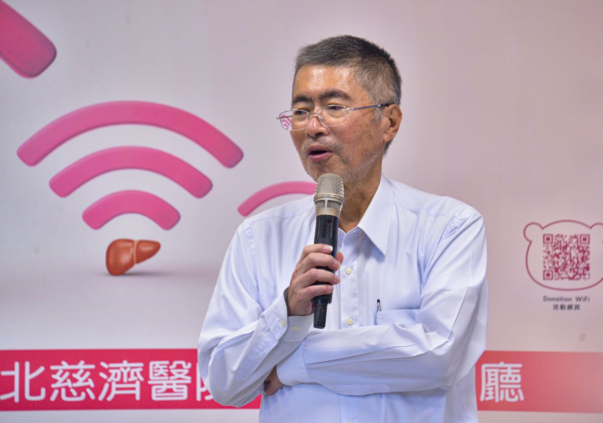 腎臟移植的邱先生感恩醫療團隊的救治，讓他重獲新生。