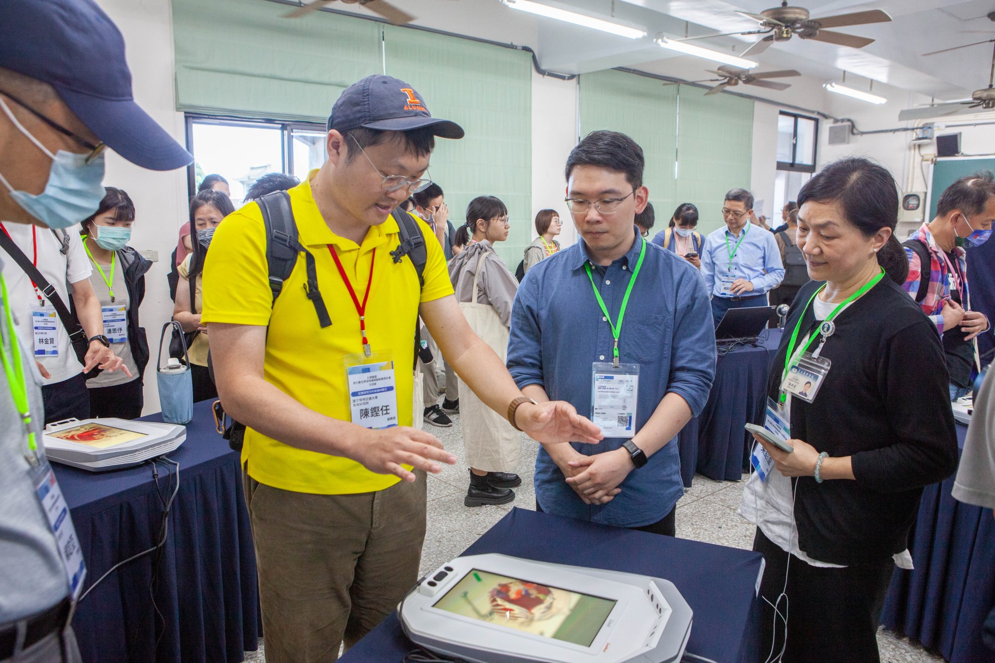 大學聯盟老師嘗試操作解剖影像教材