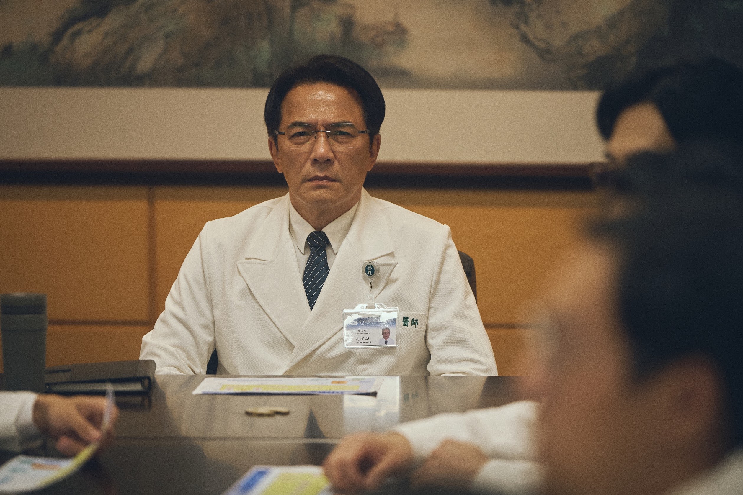 大愛劇《院長爸爸》戴立忍飾演台北慈濟醫院趙有誠院長