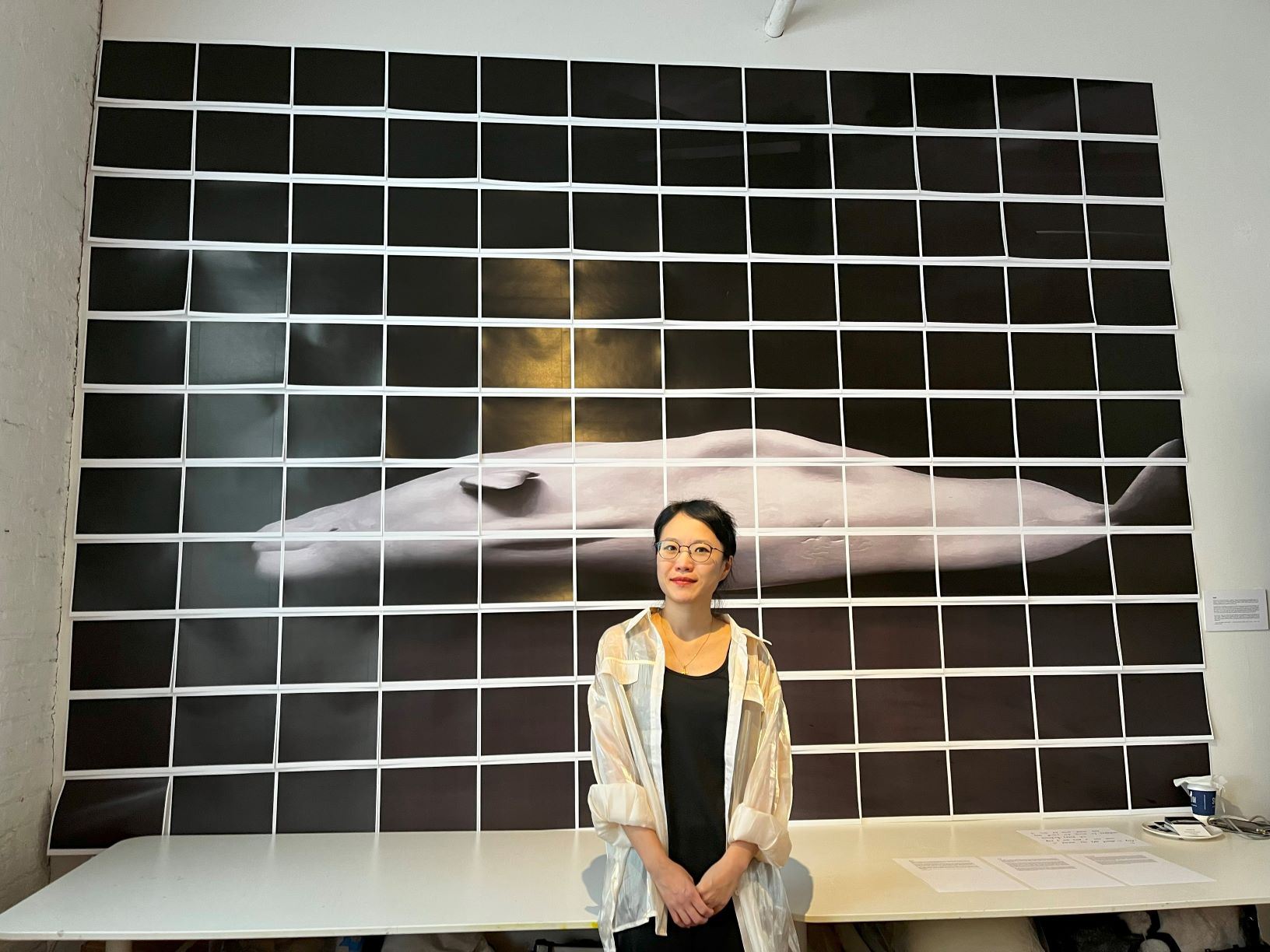 藝術家徐思穎以白鯨「天使」為出發點，探討遷徙、圈養與生態倫理（駐紐約臺北文化中心提供）