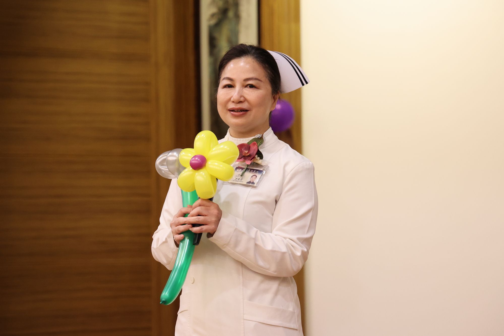 護理部主任鍾惠君表示，慈濟護理不只是職業，更是一份信仰與承諾。