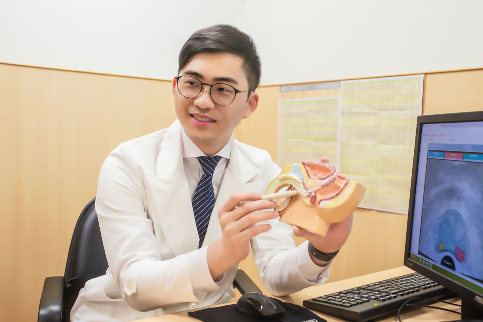 鐘伯恩醫師看診示意圖。