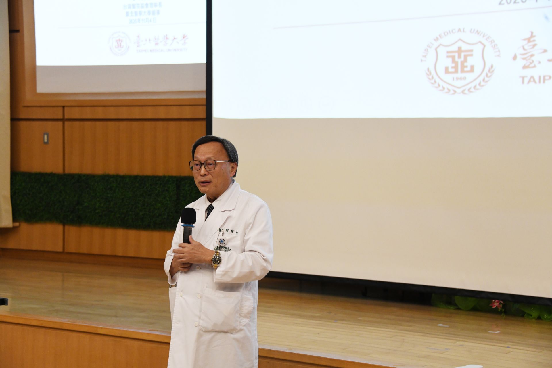 院長賴寧生表示,這場演講不只是對醫療體系的剖析,更提供了省思與啟發,提醒大家也要思考醫療與社會如何共生共好。