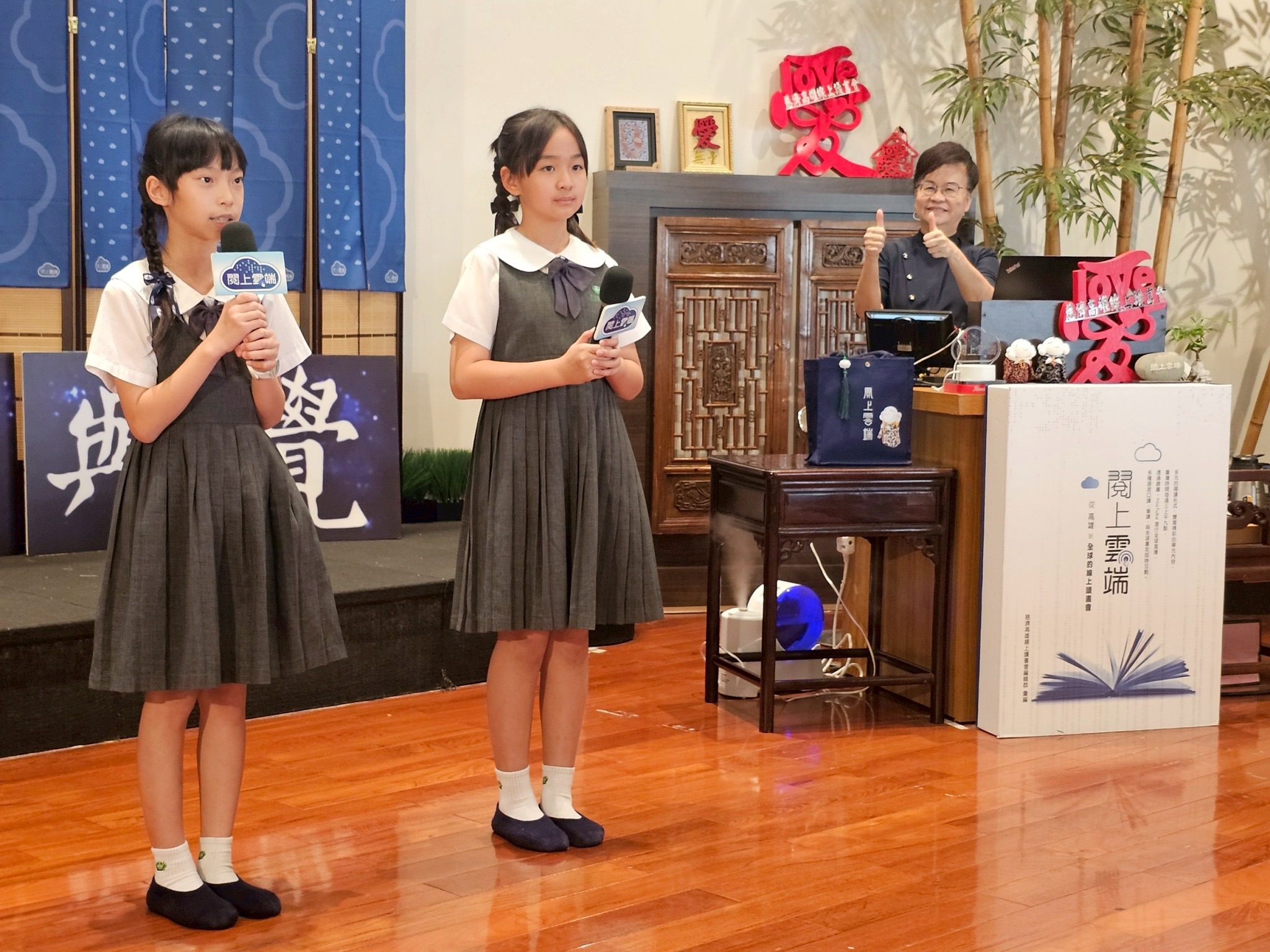 張媗甯與李昀容兩位學生以「惜食愛地球—行動護未來」為題分享台風穩健自信。