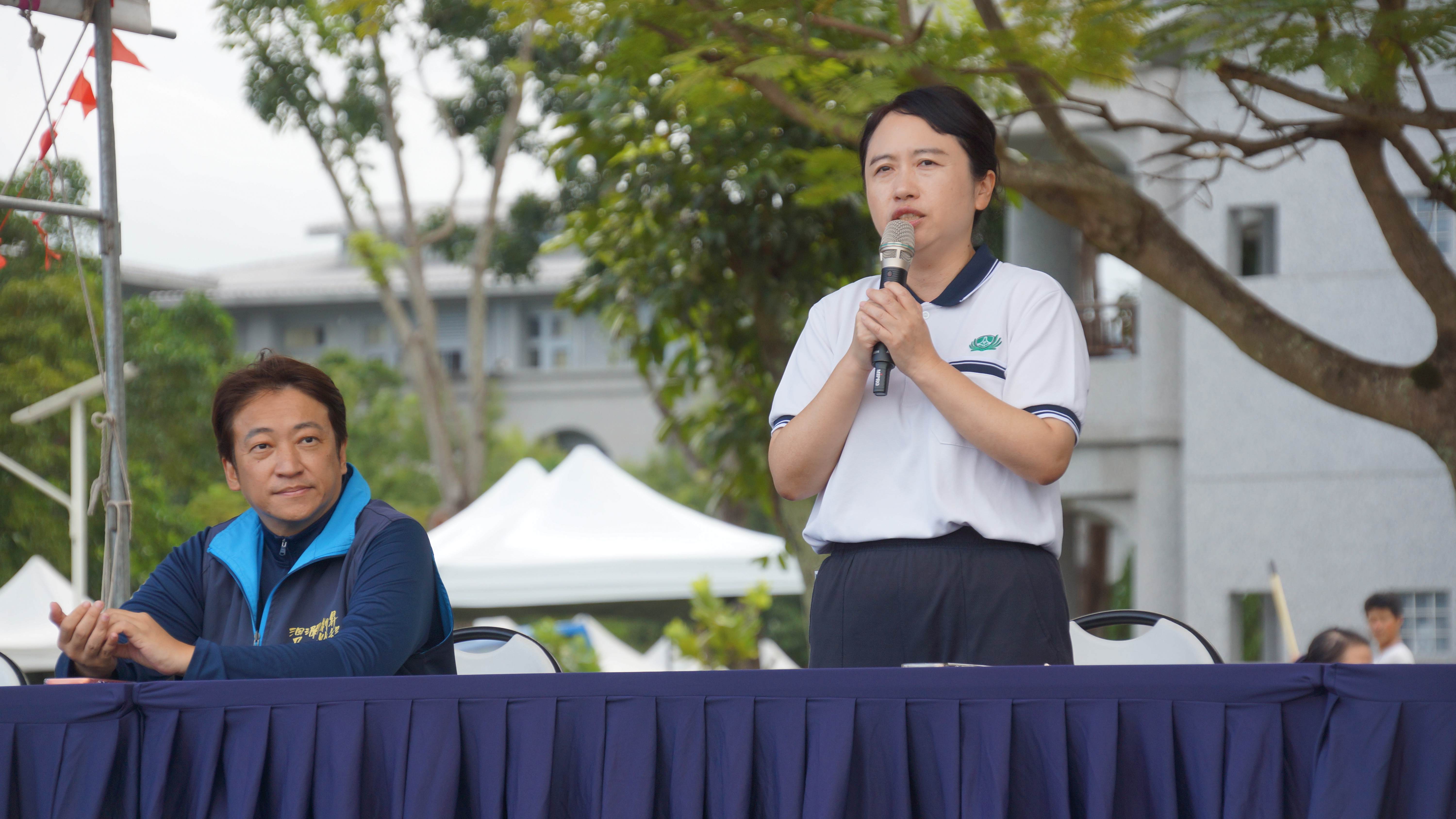 校長表示慈中師生以服務回饋花蓮慶祝校慶已成為學校的傳統