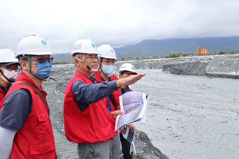 鳳凰颱風北轉接近臺灣　水利署超前部署加強防汛整備-總工程司視察馬太鞍溪復建工程