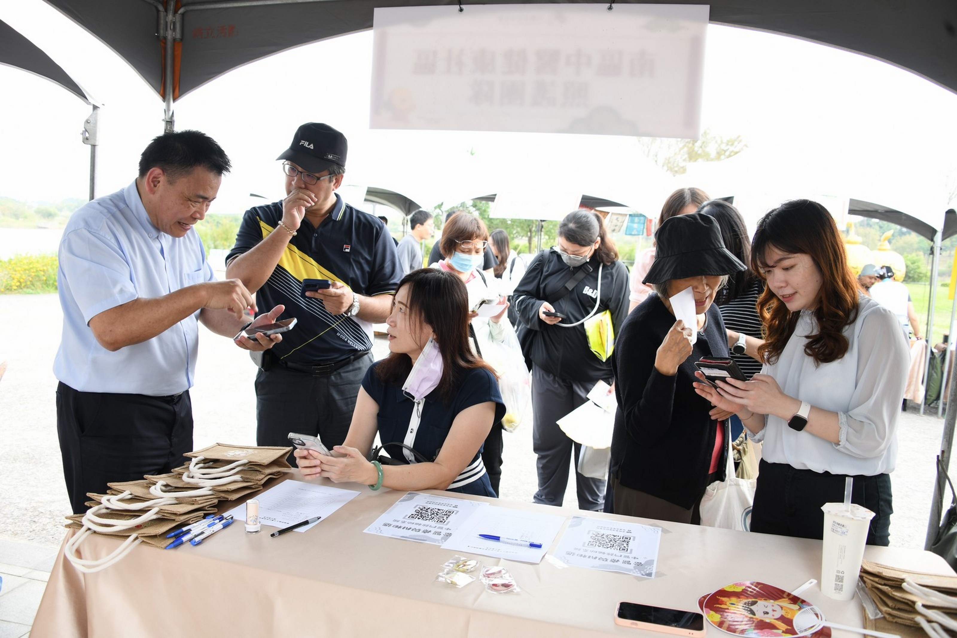 院方與中正大學資訊工程系合作開發的「中醫門診輔助系統」，讓中醫照護更貼近民眾。