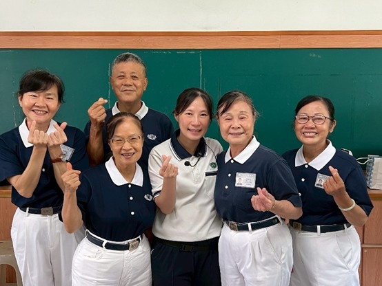 慈濟學校的特色是結合「慈誠懿德會」的設計,讓慈懿成為導師班級經營中重要的合作夥伴。