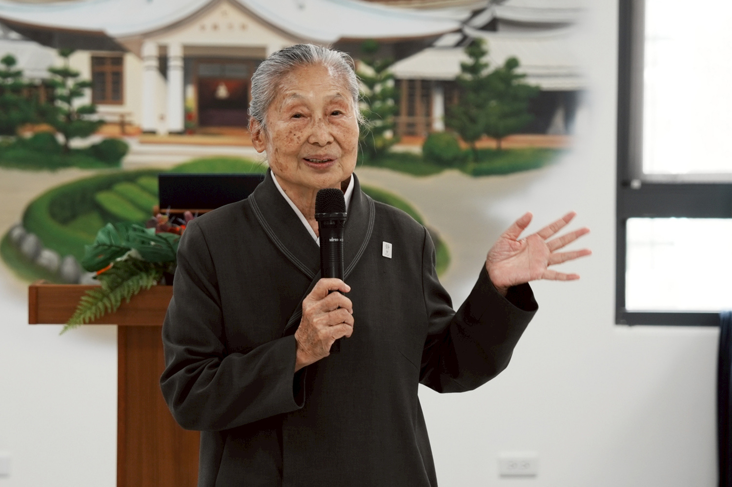 慈濟副總林碧玉表示,期待這棟大愛福利社區大樓是能以愛傳家、以善照顧的地方。