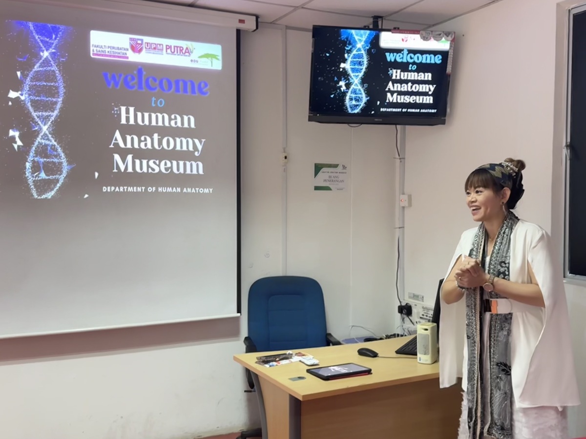 馬來西亞博特拉大學人類解剖學系主任 Professor Dr. Cheah Pike See 分享教學與衛教推廣的實務。