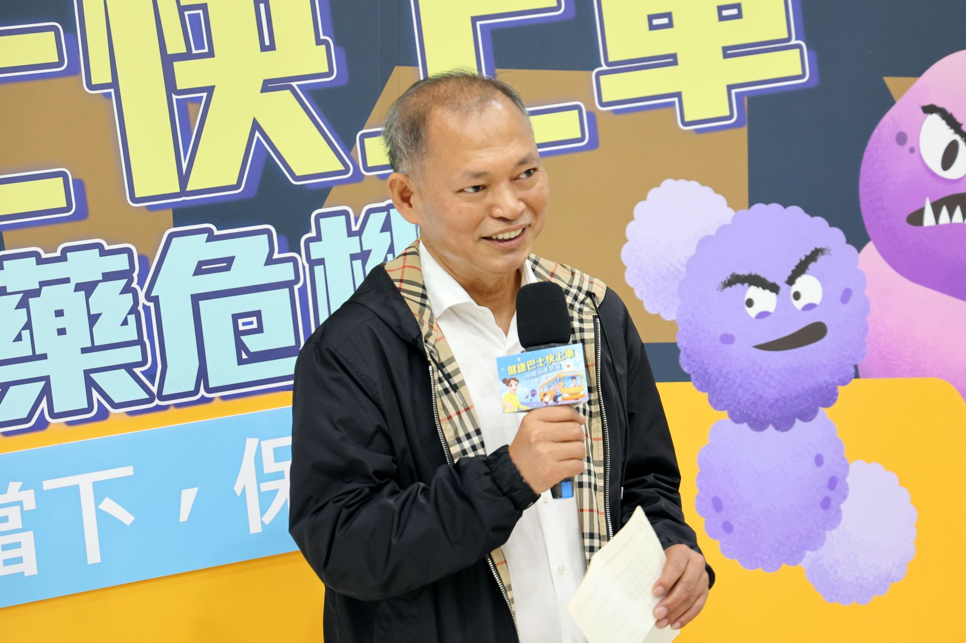 花蓮醫師公會理事長周朝雄表示，醫師是守住抗藥性防治的第一線，必須慎用抗生素，避免不必要的處方。