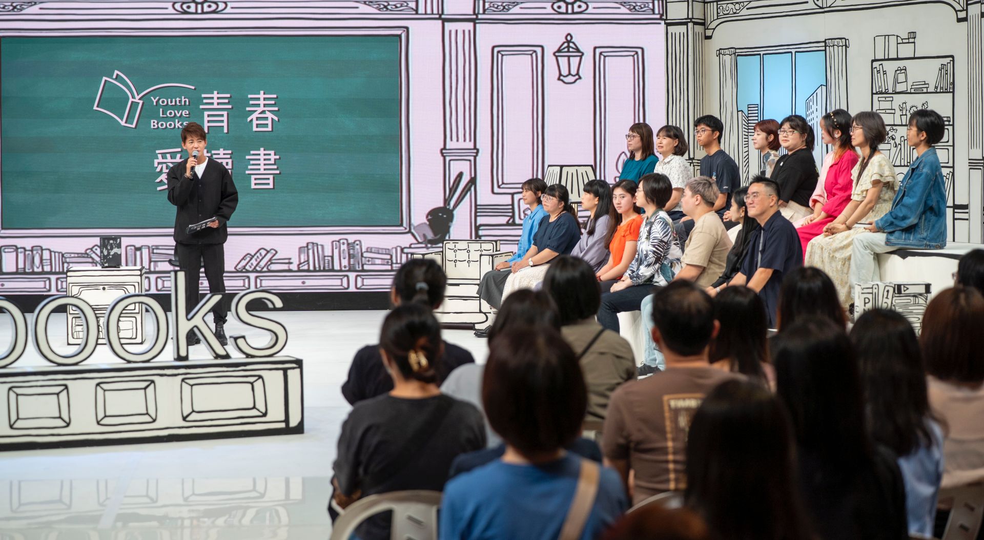 謝哲青主持大愛電視節目《青春愛讀書》十週年，超過百位民眾報名參加錄影