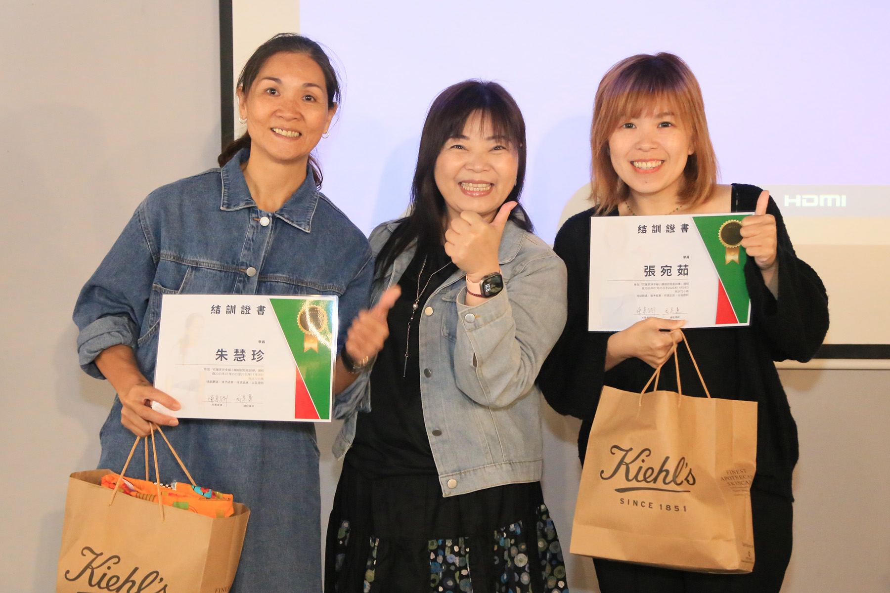 假日班學員得在平日工作與照顧家庭之外額外投入時間受訓練習，相當不容易