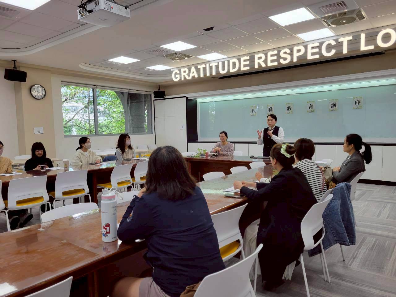 廖逸貞校長希望透過正念教養讓我們可以讓每個孩子都能在理解與接納中，安心長大。