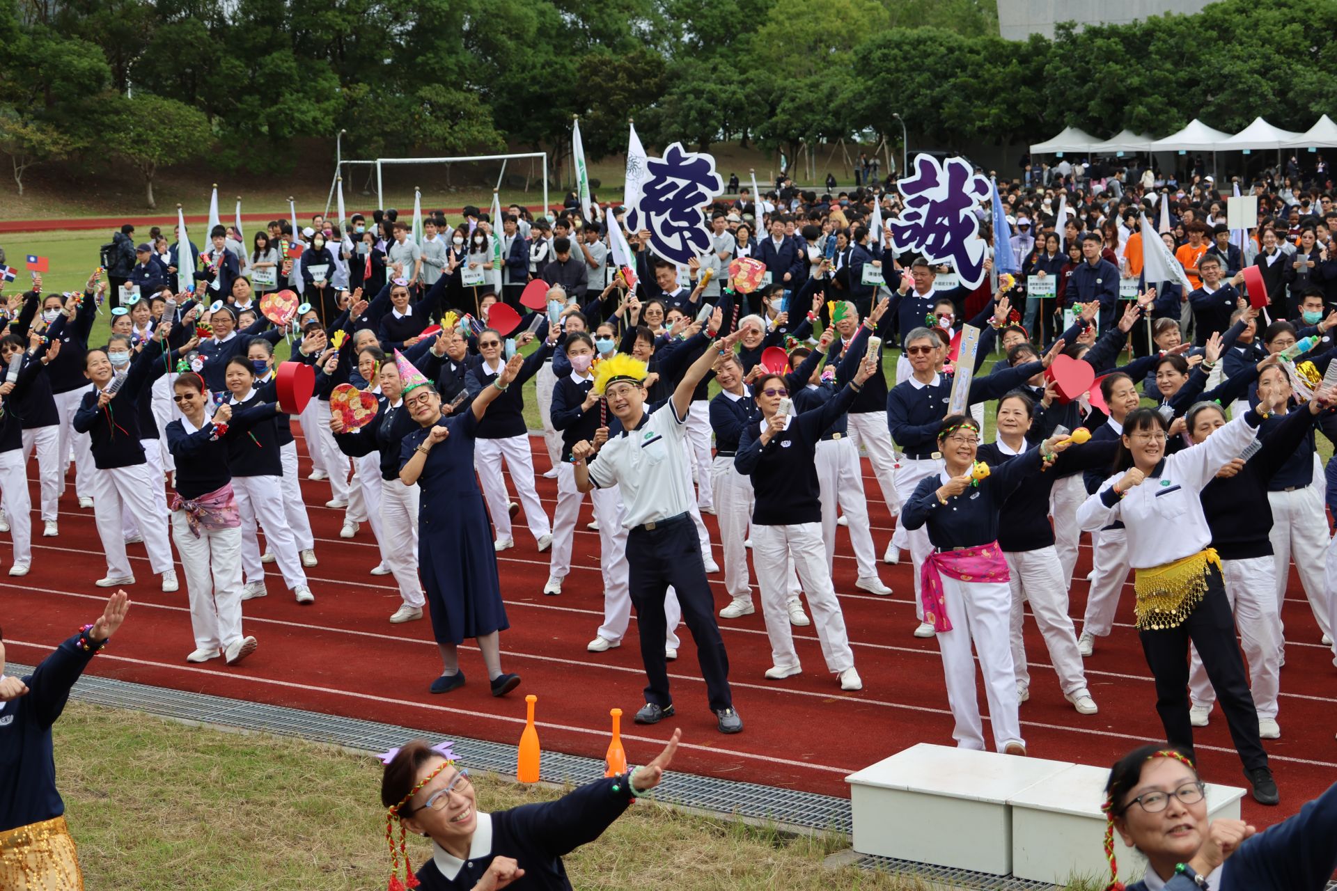 超過200位慈懿會爸媽參與慈大校慶