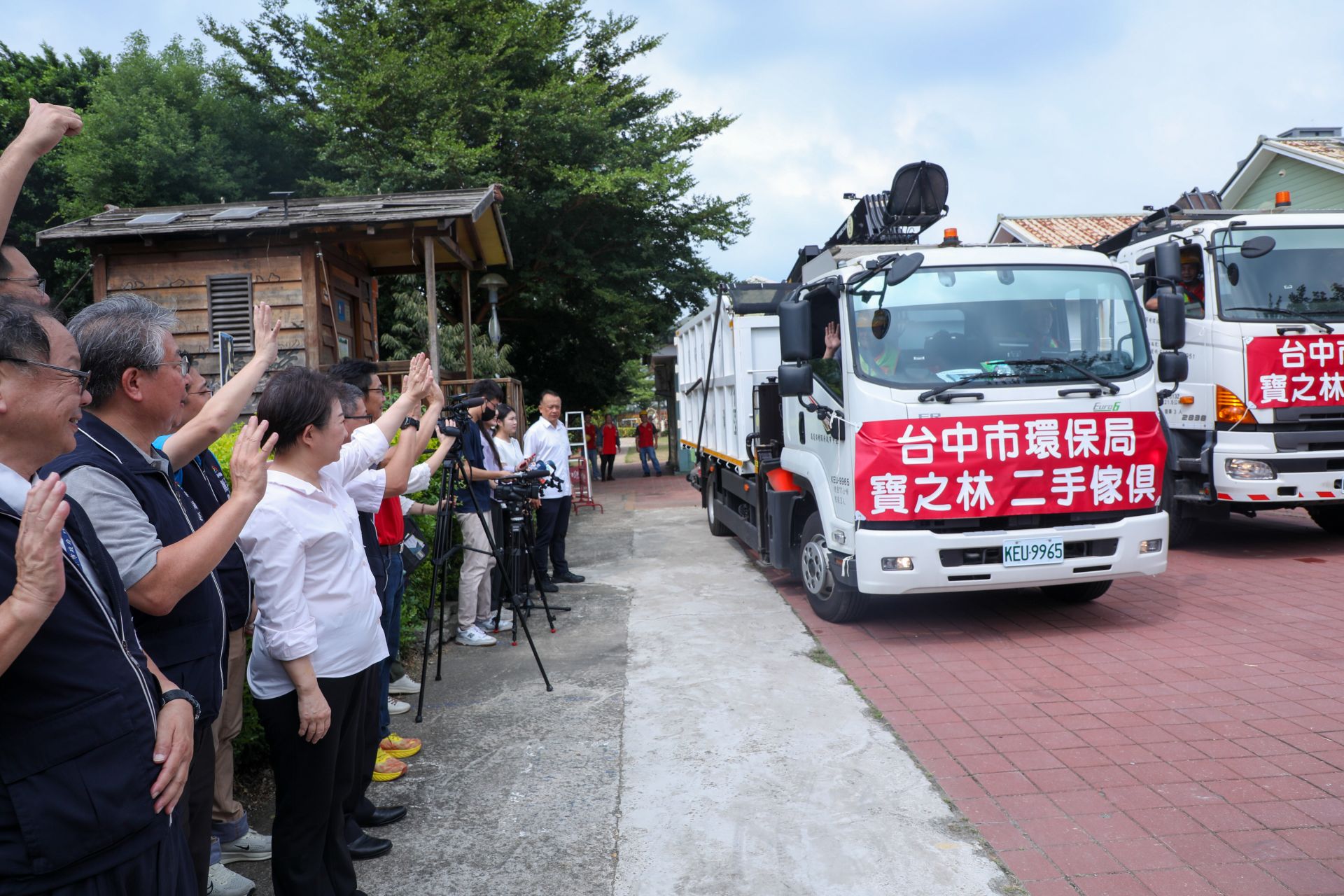 救災第四隊-盧市長出動-家具超人-台中再生家具馳援花蓮送暖