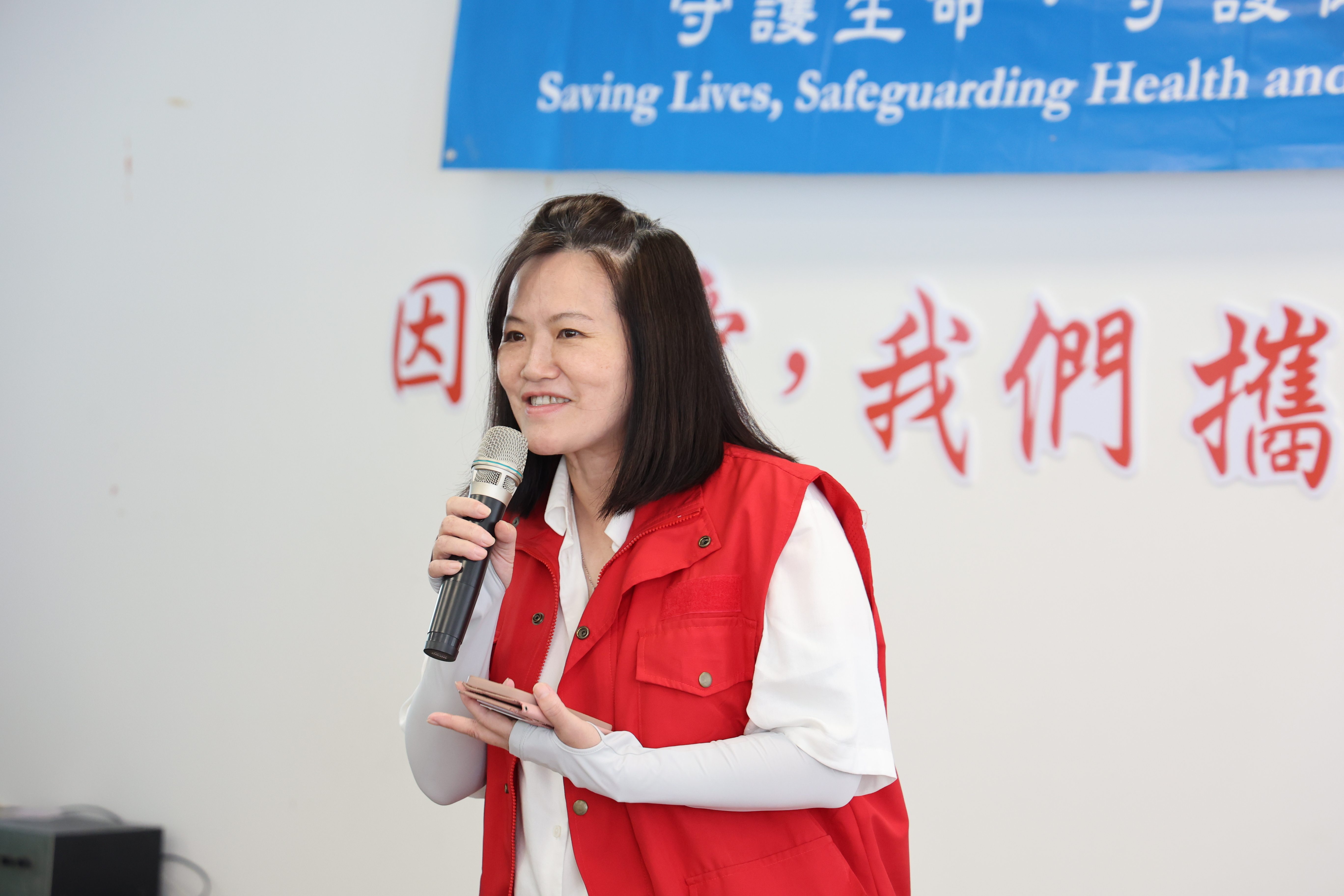 衛福部主任秘書劉玉娟最敬佩的就是慈濟的專業與團隊精神所展現的成果，感受到不只醫病、醫心還有生活的照顧，衛福部能做的就是成為醫護人員的靠山。