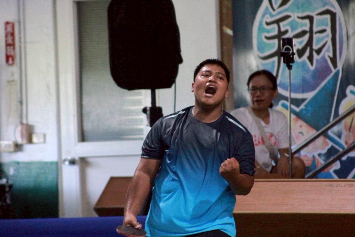 擊敗對手的瞬間，阿全激動握拳吶喊，熱血歡呼，實現多年追求全國前三的夢想。