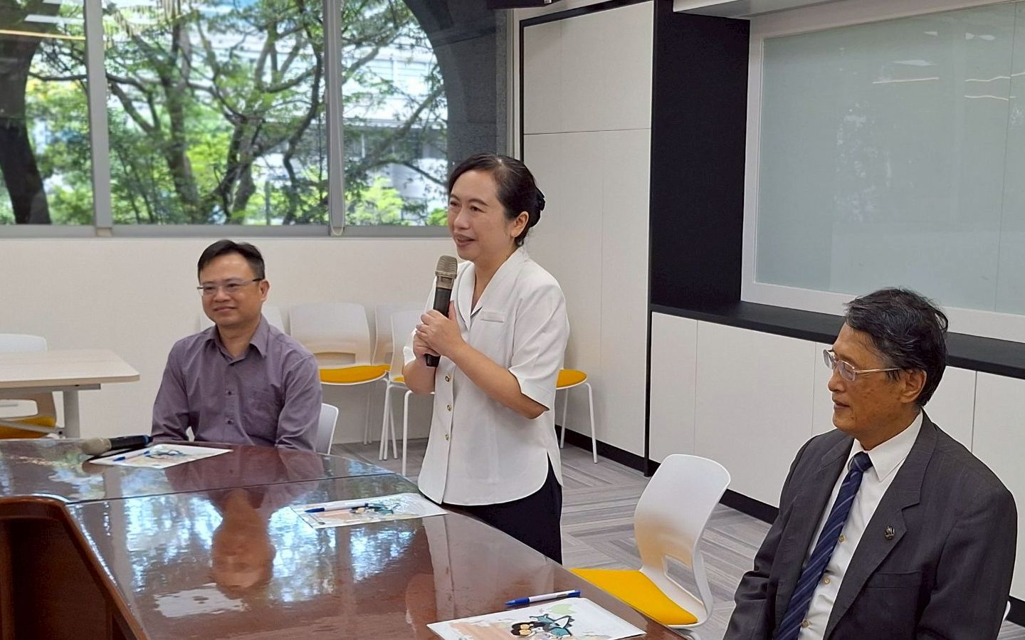 慈中校長廖逸貞表示，承辦更生盃數學競賽，帶動並提升孩子的學力，是學校的社會責任。