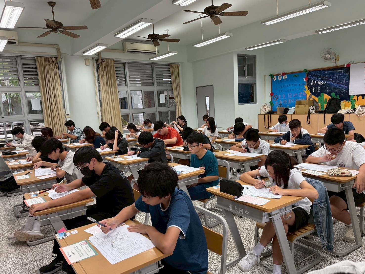 試場井然有序，平均到考率達94.24。