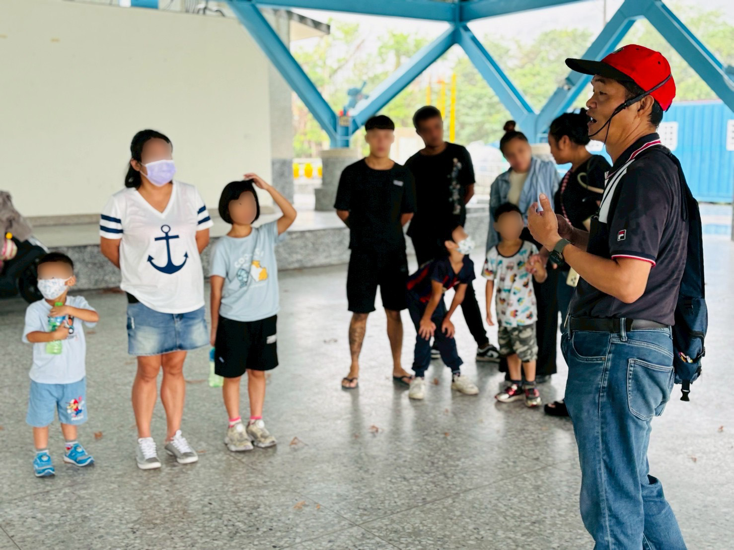 社區周遭巡禮認識生活環境,進行生態解說