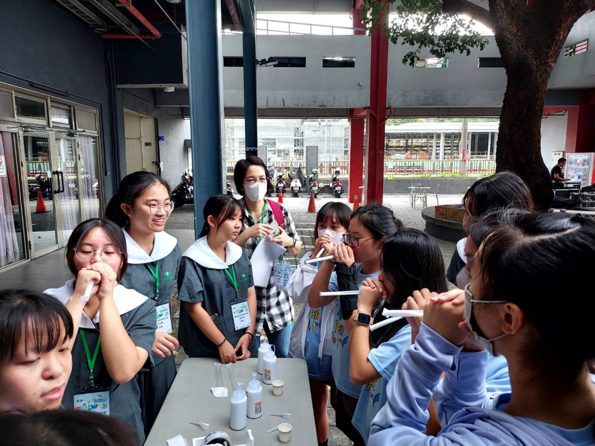 科普活動培養學生探究精神與團隊默契,傳遞科學熱情。