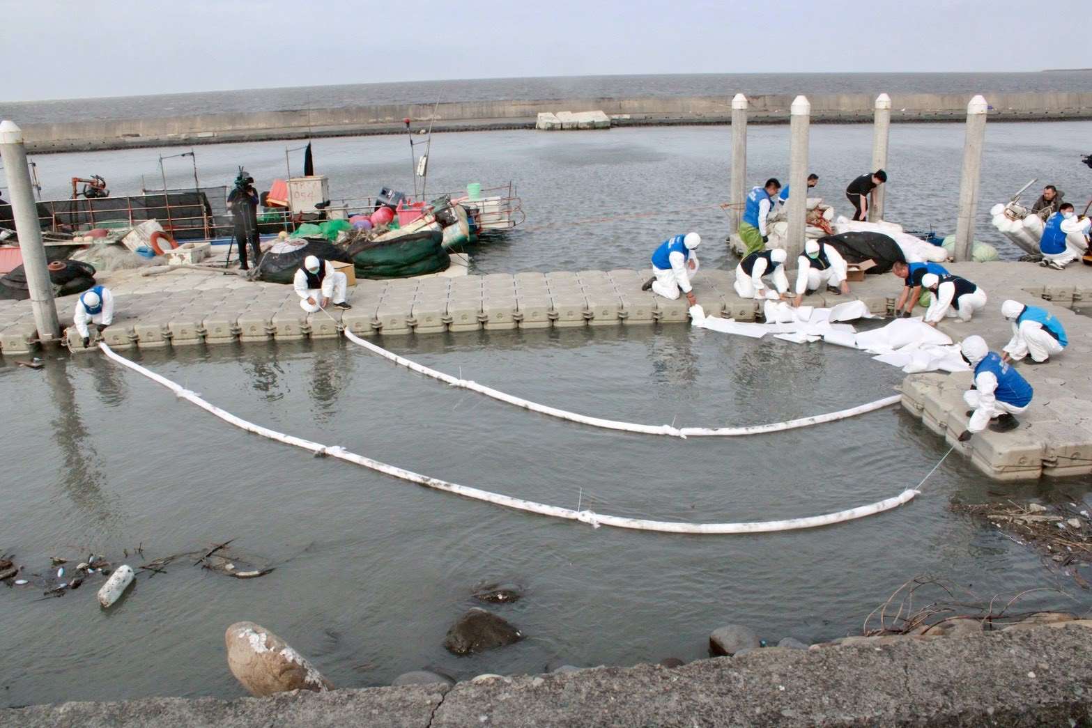 雲林縣首度無腳本沉浸式海污應變演練 跨區聯防強化實戰應變力雲林縣首度無腳本沉浸式海污應變演練 跨區聯防強化實戰應變力