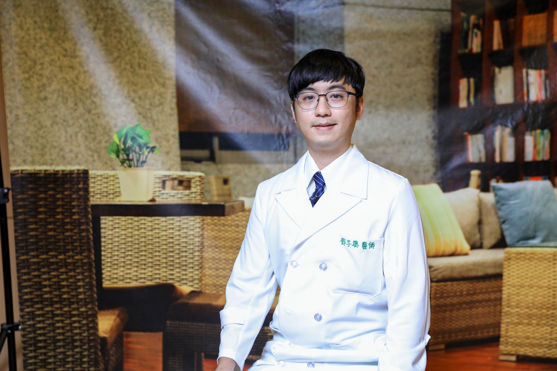 鄧子聰醫師強調,糖尿病腎病變的治療已邁入「四大藥物整合」時代,透過藥物的互補協同,有機會大幅延緩洗腎、降低心血管風險。