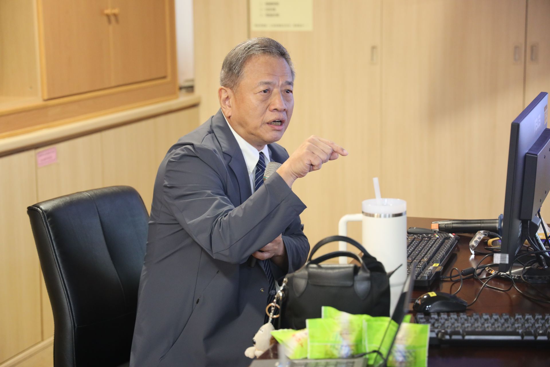 光田綜合醫院院長陳子勇主講「細胞治療在脊髓損傷的臨床應用經驗與心得」。