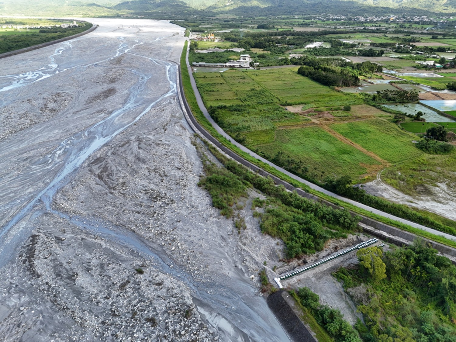 馬太鞍溪下游開口堤封堵