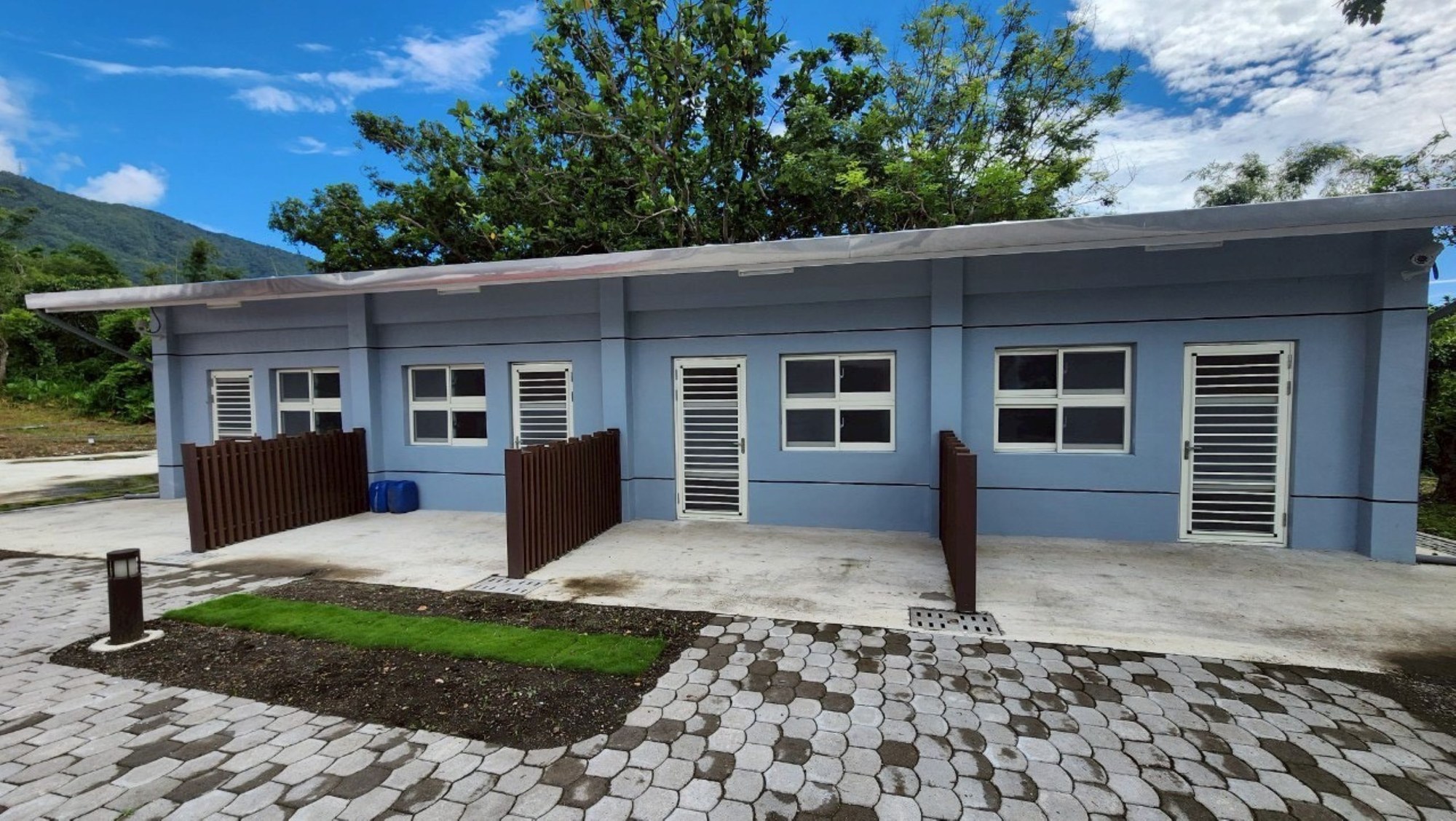 臺東縣三間國小宿舍外觀。