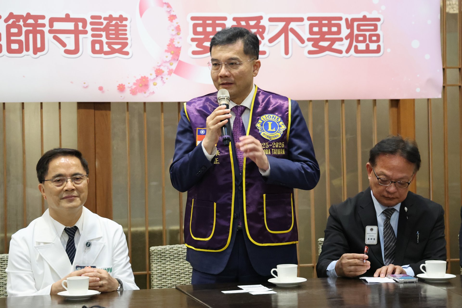 紀乃正議長認同慈濟「苦難的人走不出來，有福的人要走進去」的理念，因此發心促成此次捐贈，希望結合醫療團隊與志工力量，守護婦女健康。