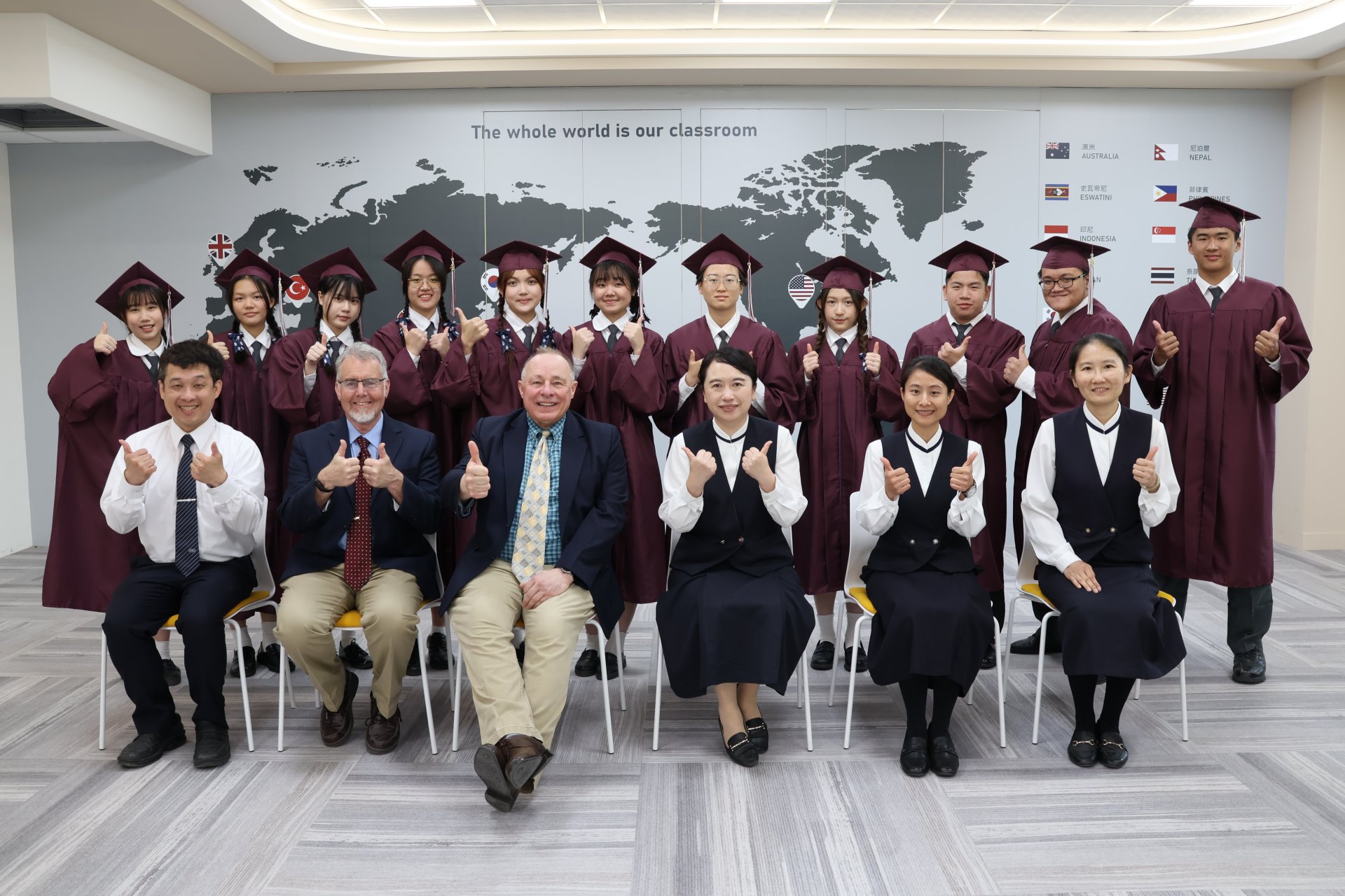 MCI肯定雙聯學位高三畢業生學習成果，以畢業生為榮。