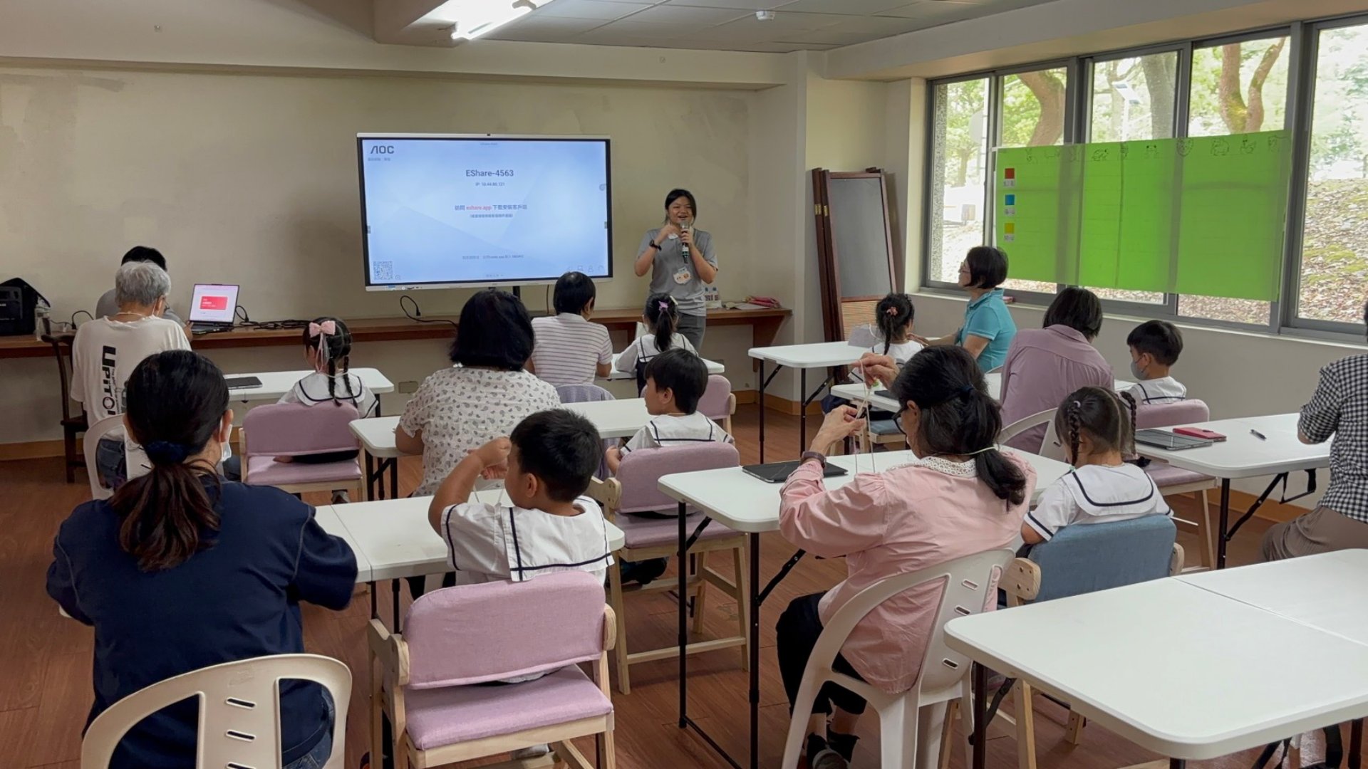大愛幼兒園幼老上課情形