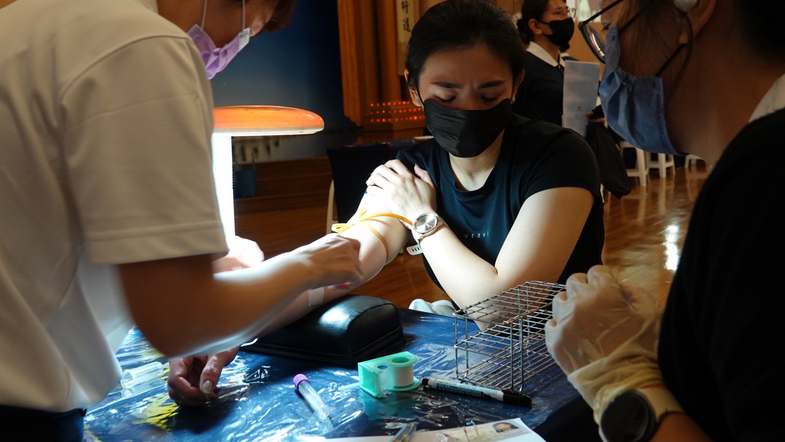 這每一管10c.c.的血液，都代表著一份「救人一命，無損己身」的莊嚴承諾，為全台乃至全球等待配對的血液疾病患者，點亮重生的希望曙光。