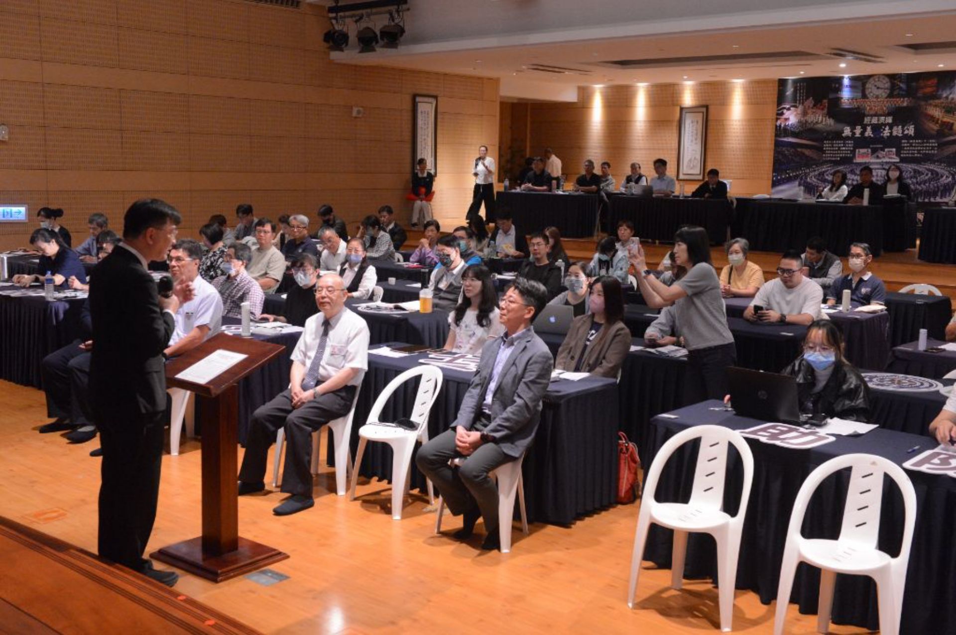 內政部政務次長董建宏致詞指出，「推動防災士培訓，正是希望讓民眾在災時能冷靜判斷、自助助人，並將所學帶回社區，強化整體應變能量。」