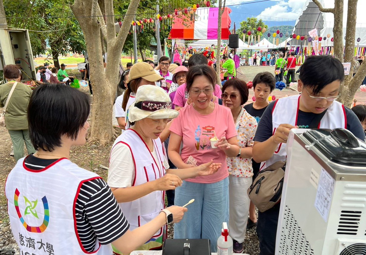 葛鬱金冰淇淋受到歡迎 