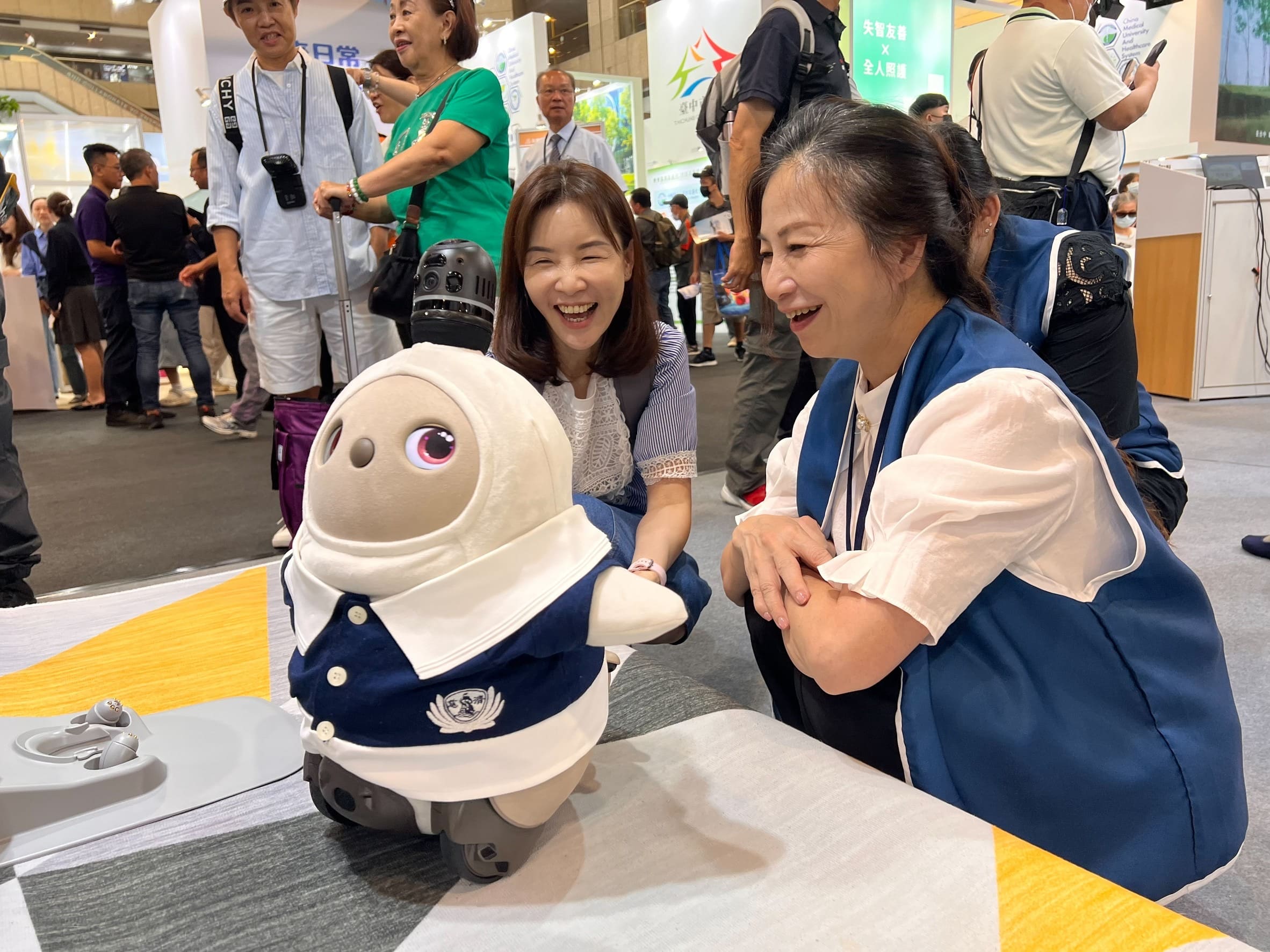 串聯雲端與情感陪伴  高齡照護讓科技有溫度