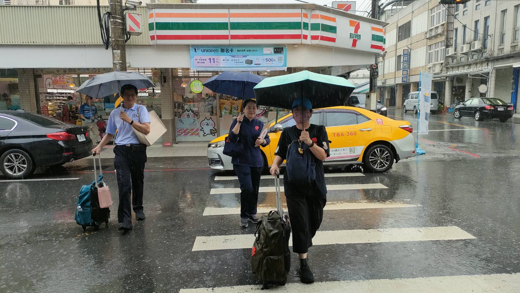 下著雨 我們一行人還是依約來到了光復