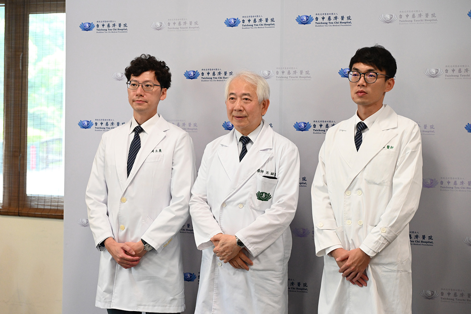 台中慈濟醫院關節中心由呂紹睿教授(中)領軍，團隊包含接受完整KHPO訓練的周立展主任(左)與趙子鎔醫師(右)。