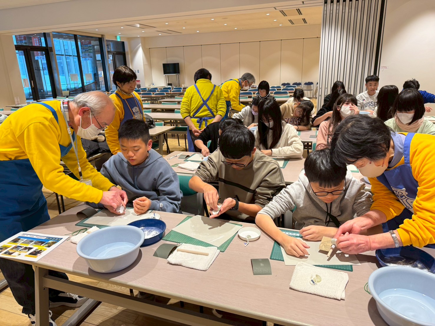 三內丸山遺跡製作勾玉手工藝體驗，領略繩文時代的古老智慧與生活美學。