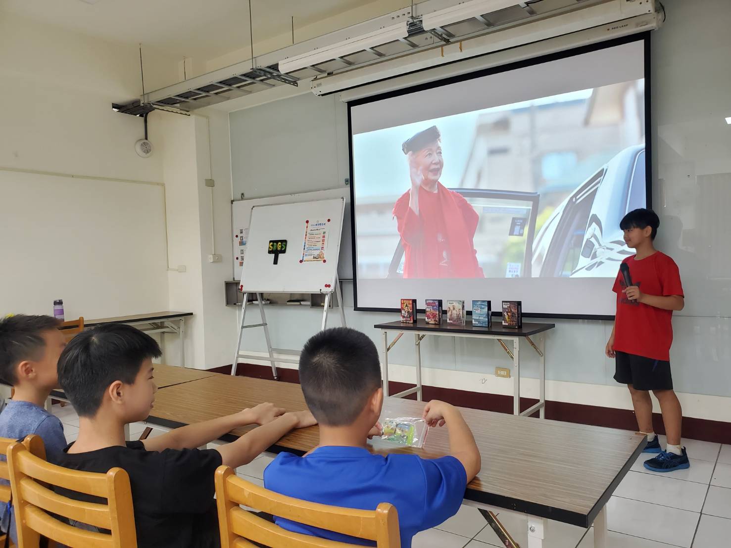 小朋友很有感的分享與家中長輩相處的情況
