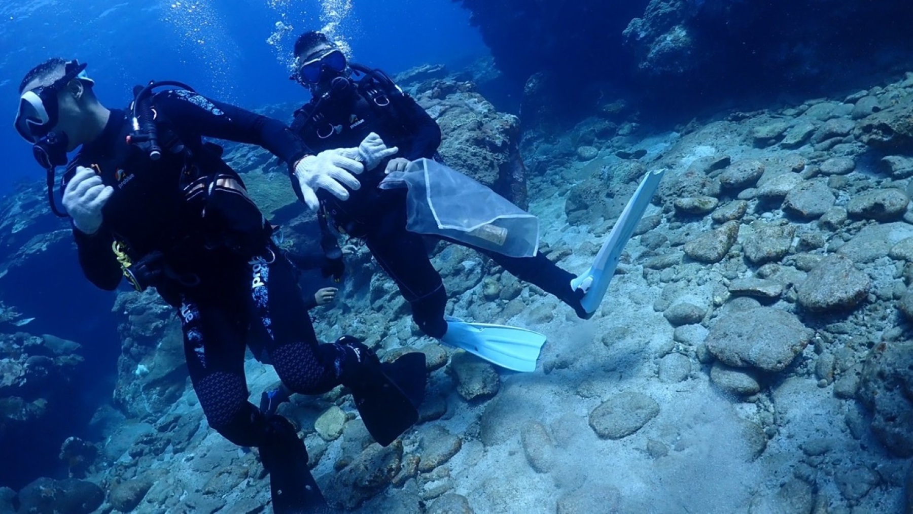 部落返鄉服務-蘭嶼海域淨海。