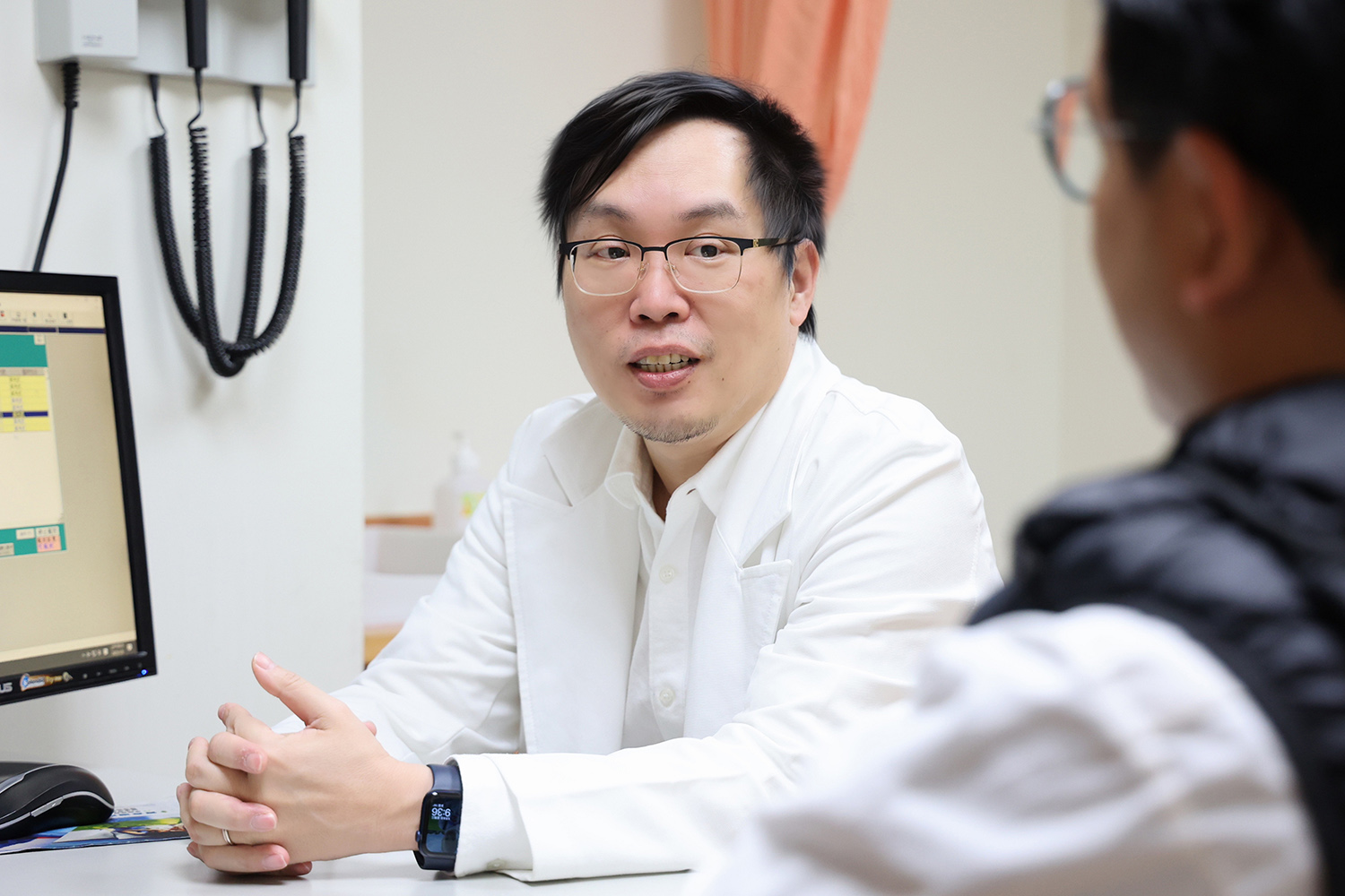 花蓮慈濟醫院預防醫學中心主任黃亮凱提醒,冬季活動只要掌握正確原則、量力而為,就能安心享受樂趣。