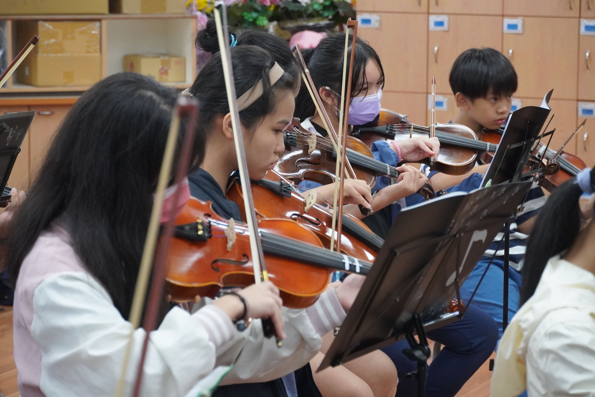 《Sistema Taiwan 愛樂種子公益音樂教育計畫》公益提琴課程。