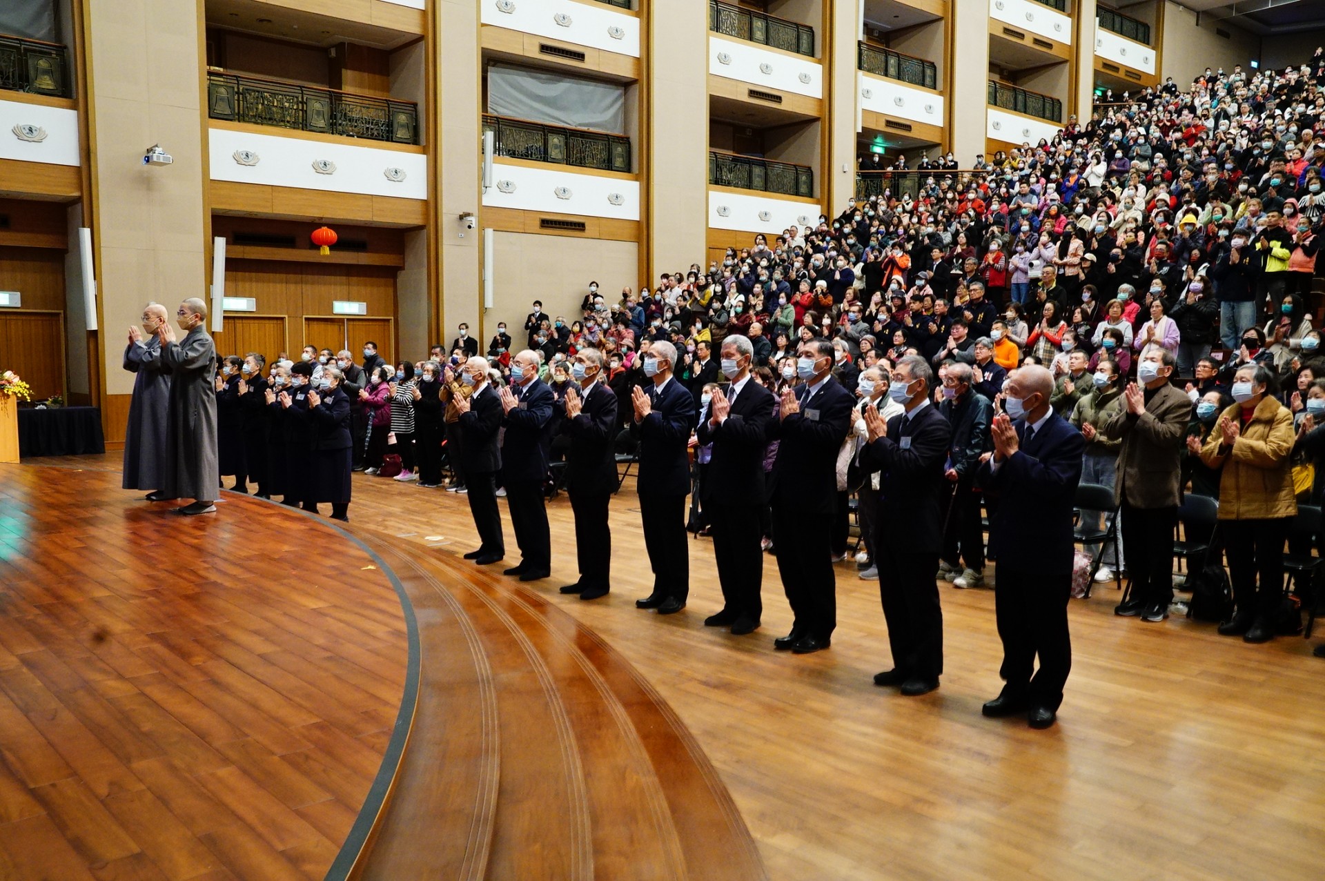 慈濟基金會1月10日至12日於板橋靜思堂舉辦「2025社區歲末祝福」系列活動，廣邀社區民眾扶老攜幼齊聚一堂，共同祈福感恩。